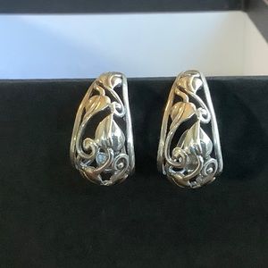 Vintage sterling silver engraved leaf earrings